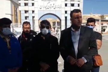 قهوه‌فروشان گچسارانی مقابل فرمانداری تجمع کردند