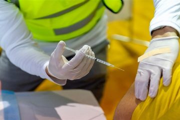 زمانبندی واکسیناسیون کرونا در کشور بر اساس شغل و سن